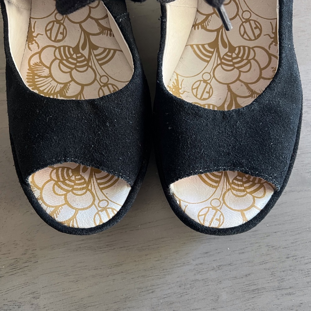 Fly London Yaffa Black Wedge Sandals - Picture 4 of 9